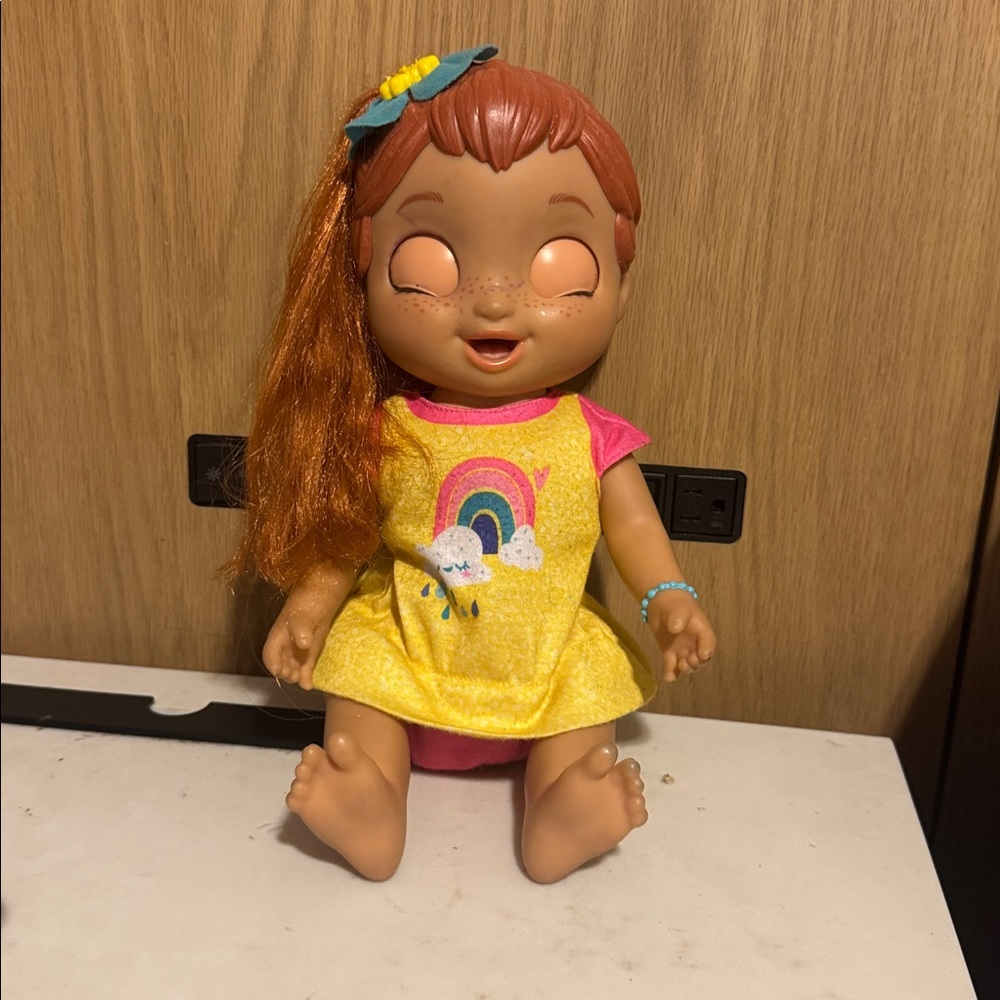 Hasbro Baby Alive Baby Grows Up Happy Hope Doll Talking Laughs Cries Eyes Stay